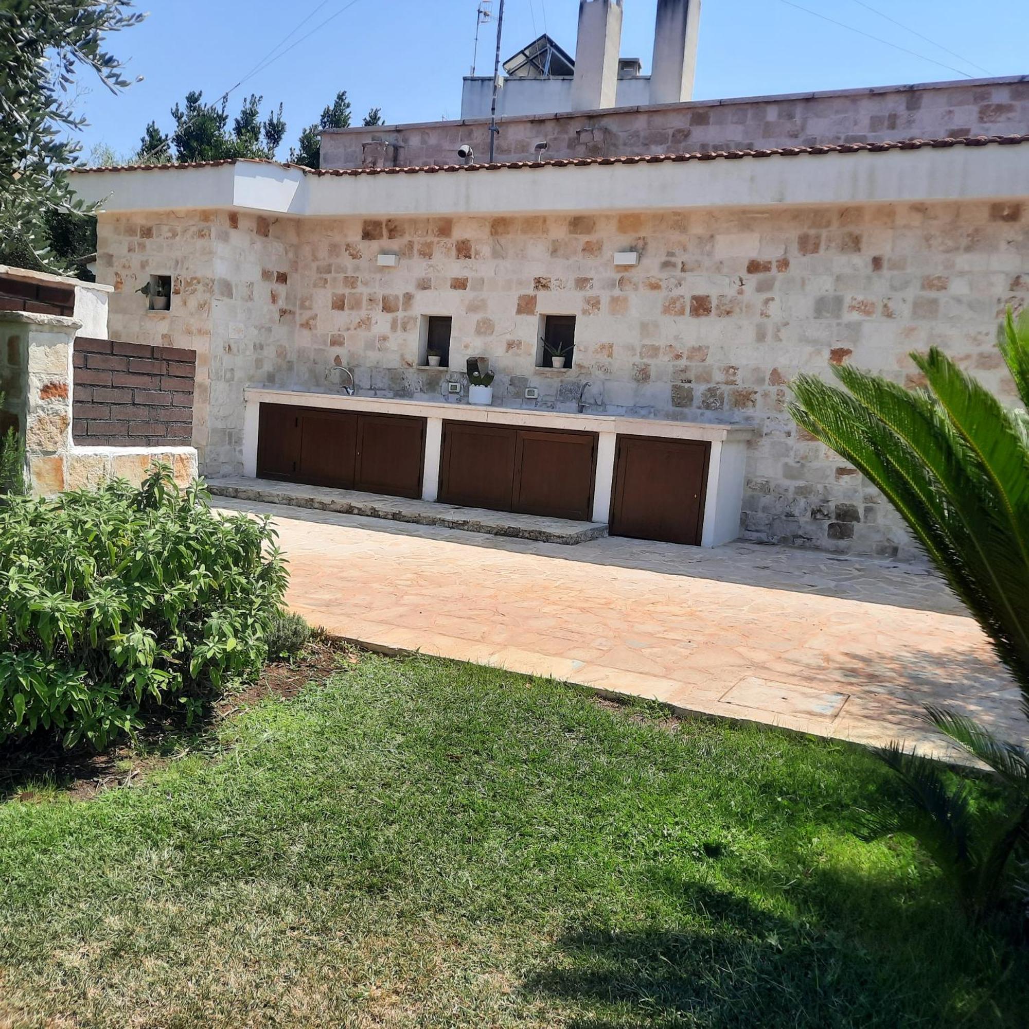 Villa Mest Pepp Monopoli Bagian luar foto