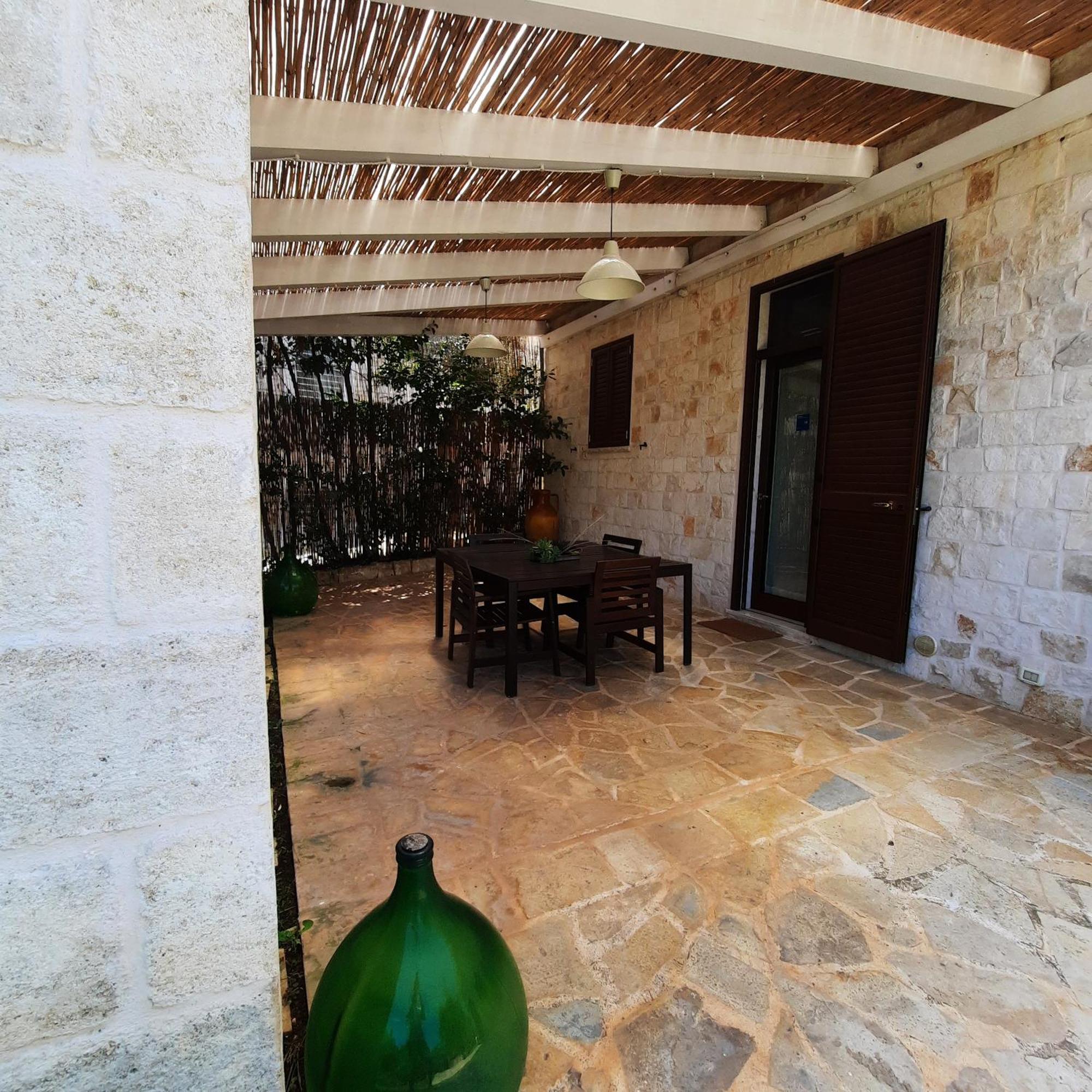 Villa Mest Pepp Monopoli Bagian luar foto
