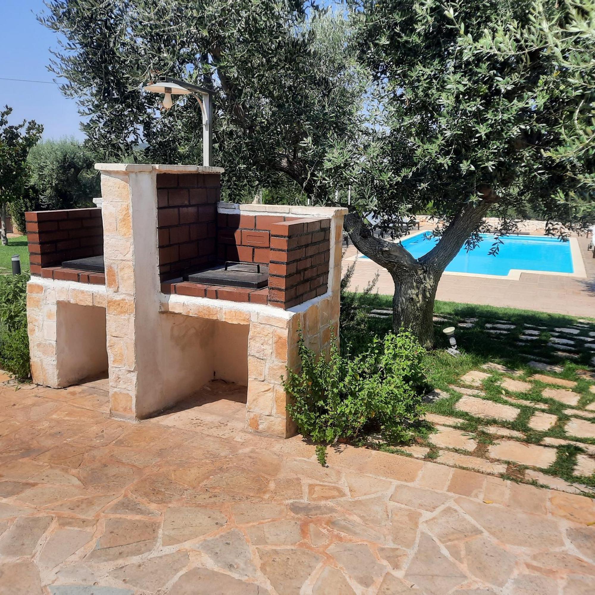 Villa Mest Pepp Monopoli Bagian luar foto